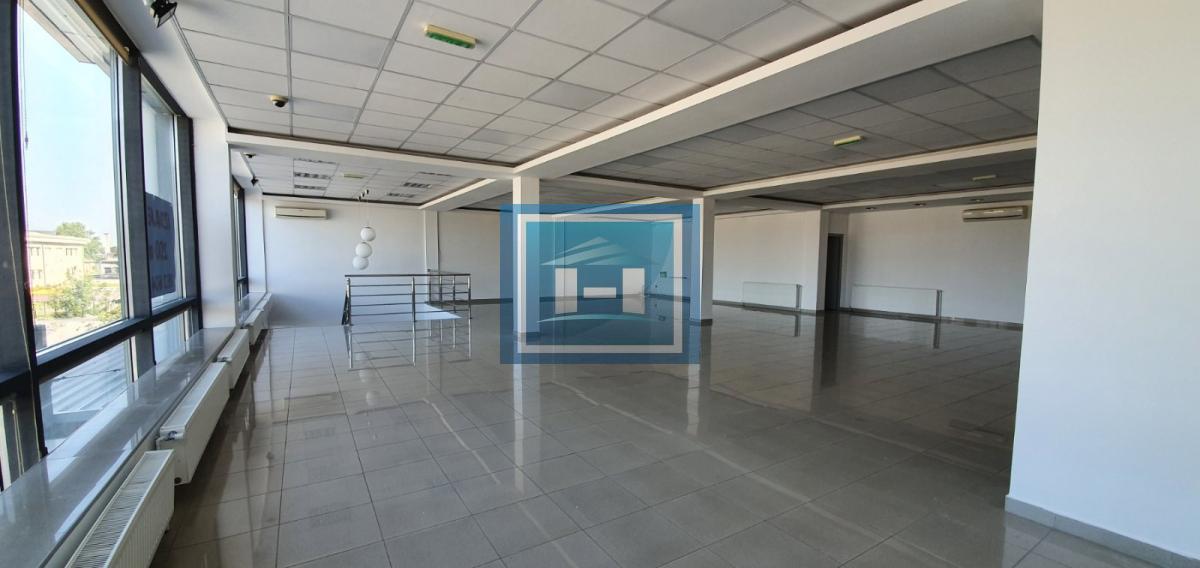 IZDAJE SE POSLOVNI PROSTOR SA MAGACINOM – IZMEĐU ĆUPRIJE I PARAĆINA