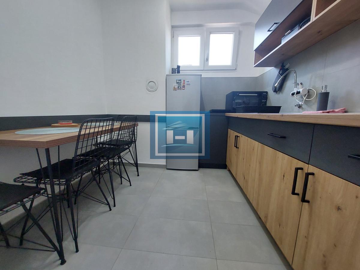 Na prodaju kompletno renoviran stan od 32 m² – idealan za moderan gradski život!