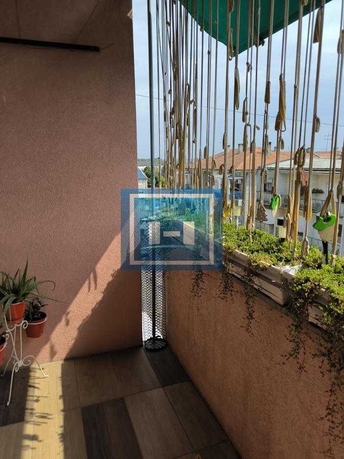 Potpuno renoviran stan u centru Ćuprije