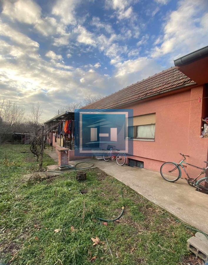 Na prodaju kuća u Ćupriji – mirna lokacija blizu Doma zdravlja