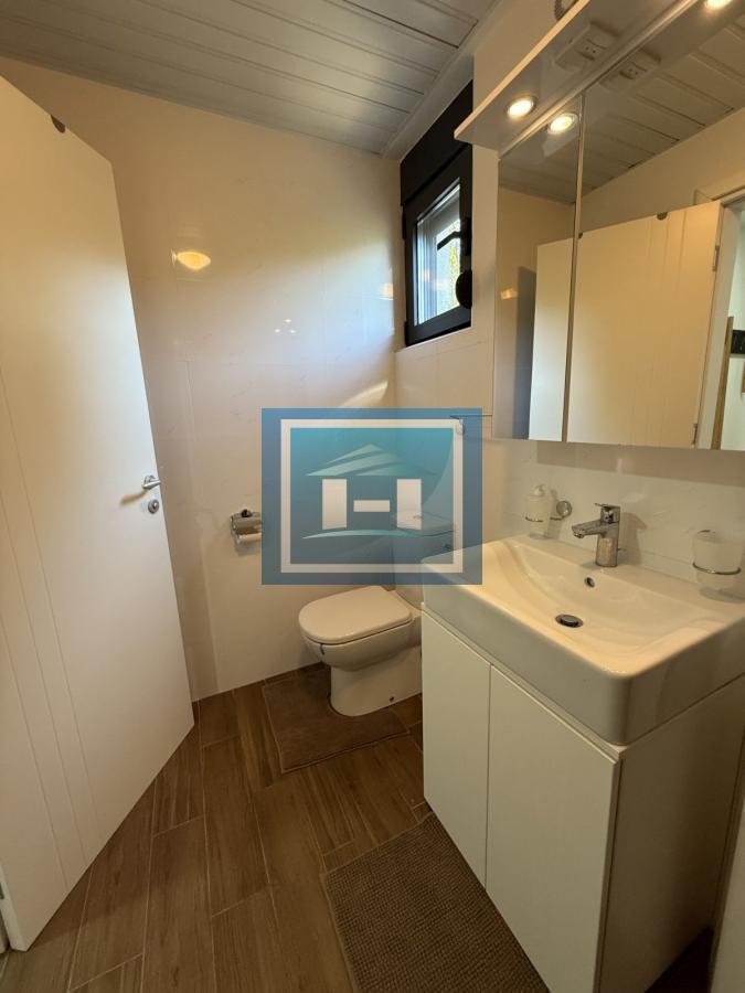 Na prodaju – Porodični stan u luksuznom kompleksu