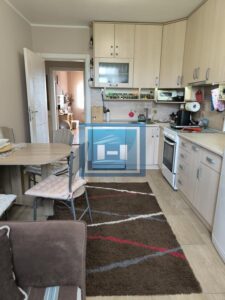 Potpuno renoviran stan u centru Ćuprije