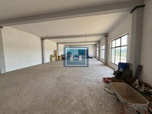Hala od 1060m2 za izdavanje