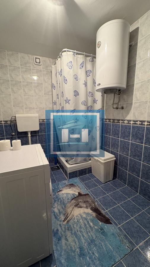 Kompletno namešten porodični stan