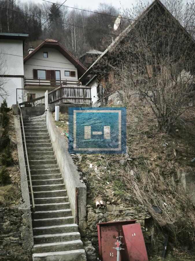 Kuća u Brzeću – Blizu Gondole, S Potencijalom za 3 Apartmana!