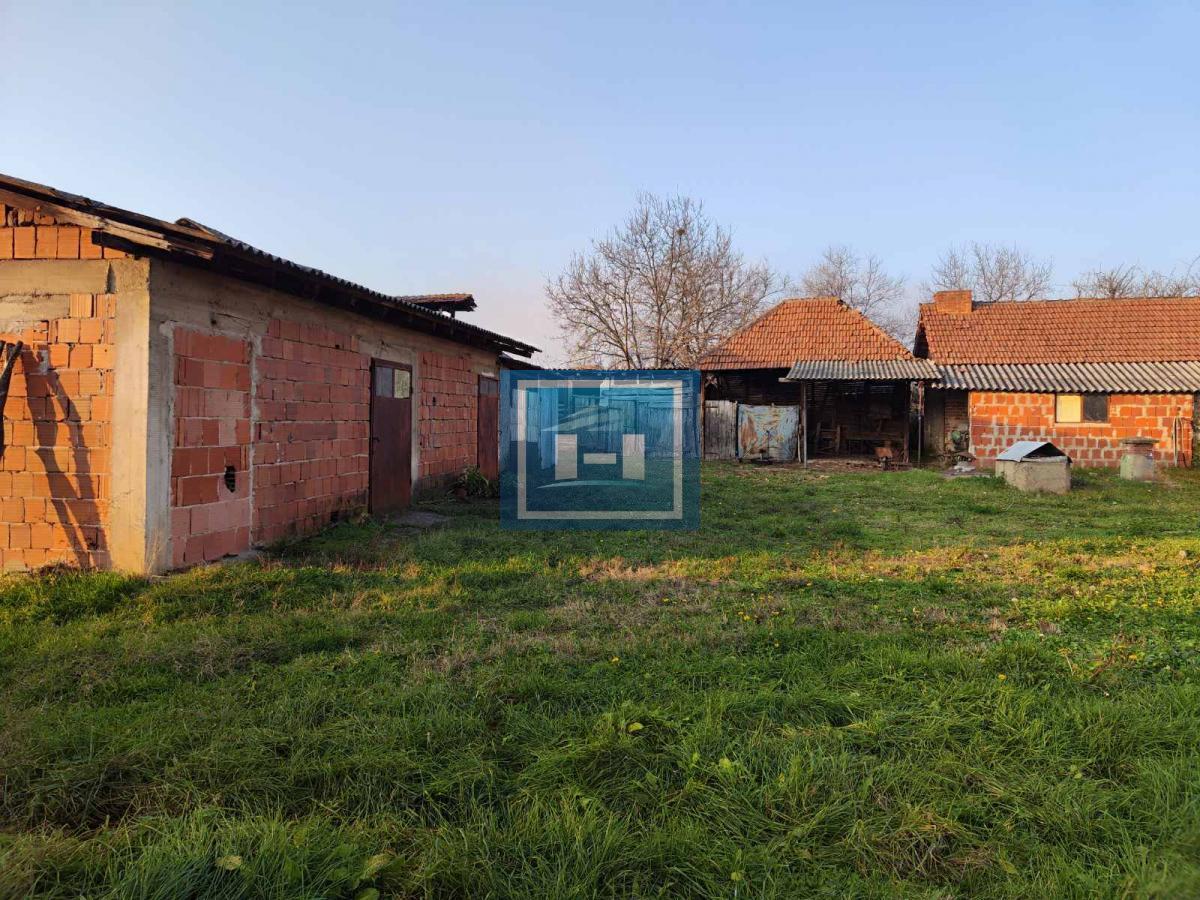 Kompletno seosko domaćinstvo