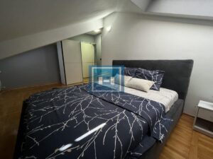 Namešten dvosoban stan u novijoj zgradi