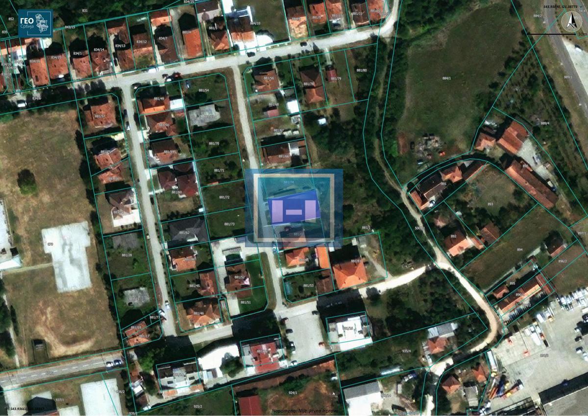 MODERNA KUĆA U MIRNOM DELU GRADA