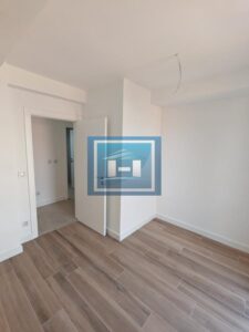 Trosoban stan u novogradnji odmah useljiv