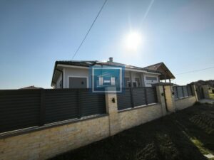Ekskluzivna Novogradnja u Varvarinu – Prostran Dom iz Snova!