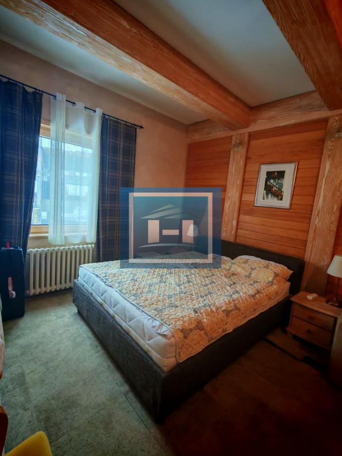Prodaje se celina od tri zasebna apartmana u Konacima(Ras)