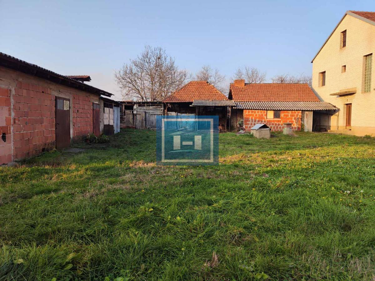 Kompletno seosko domaćinstvo