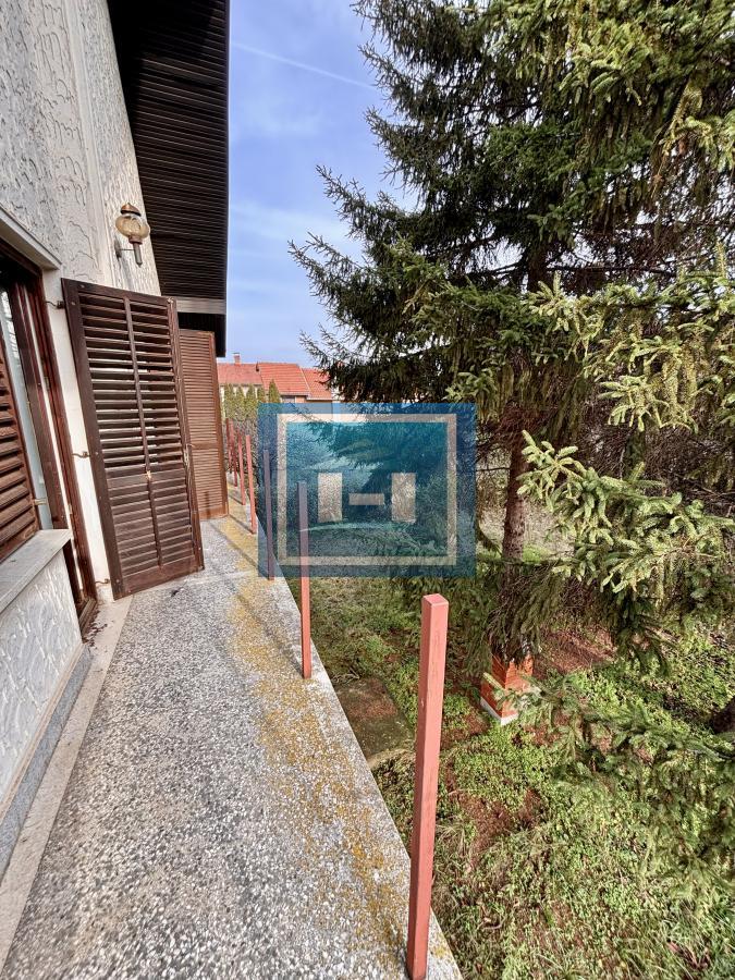 Povoljna šestosobna kuća na Budžinom brdu