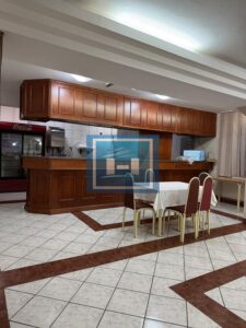 Na prodaju hotel od 1560m2 uu centru Despotovca