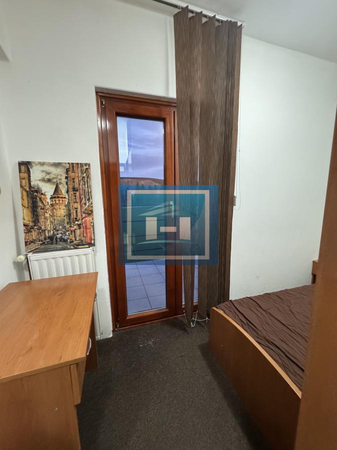 Na prodaju hotel od 1560m2 uu centru Despotovca