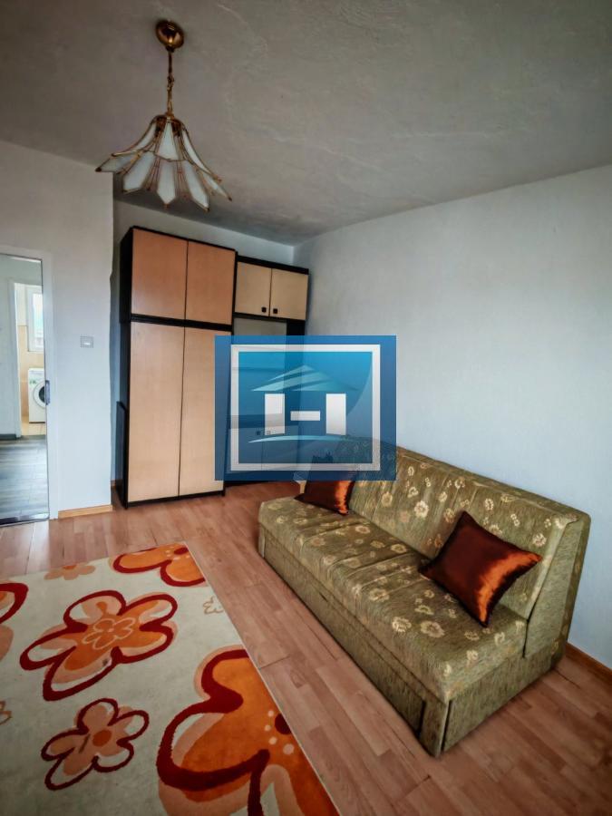 Prodaja dvoiposobnog stana