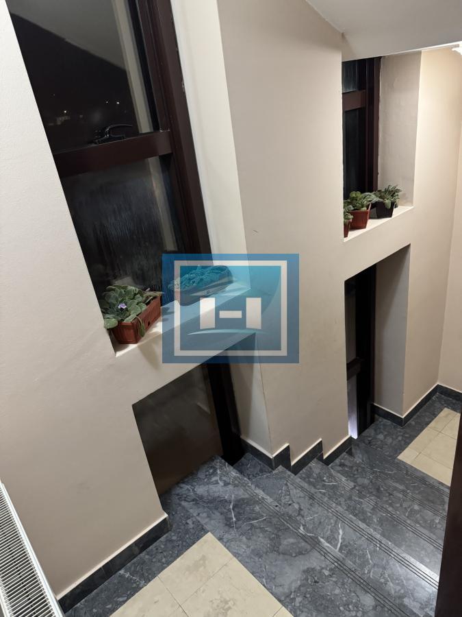 Na prodaju hotel od 1560m2 uu centru Despotovca