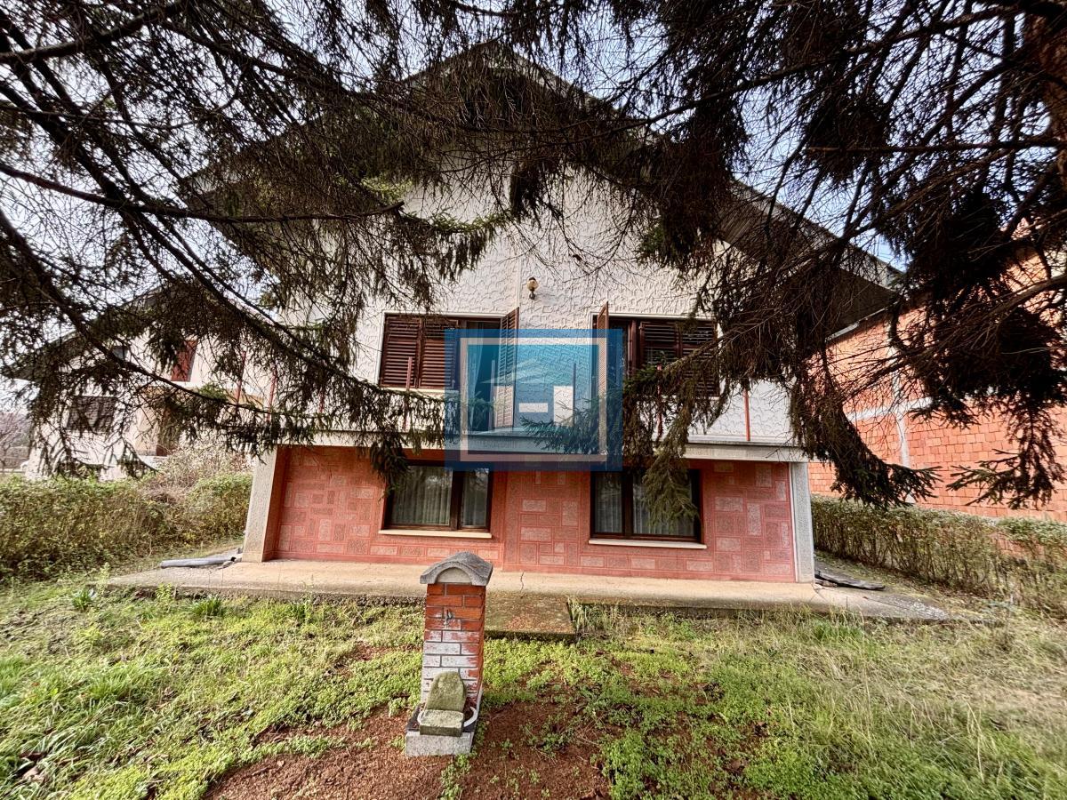 Povoljna šestosobna kuća na Budžinom brdu