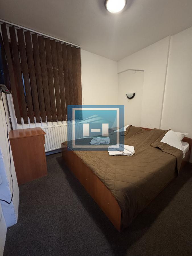 Na prodaju hotel od 1560m2 uu centru Despotovca