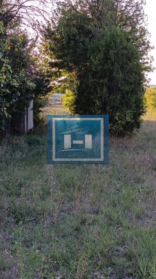 Velika parcela na Ribarskom putu