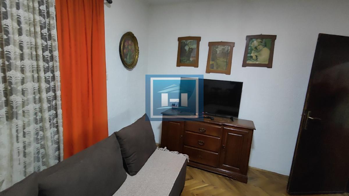 Kuća u okolini Jagodine na dva nivoa odmah useljiva sa svim priključcima