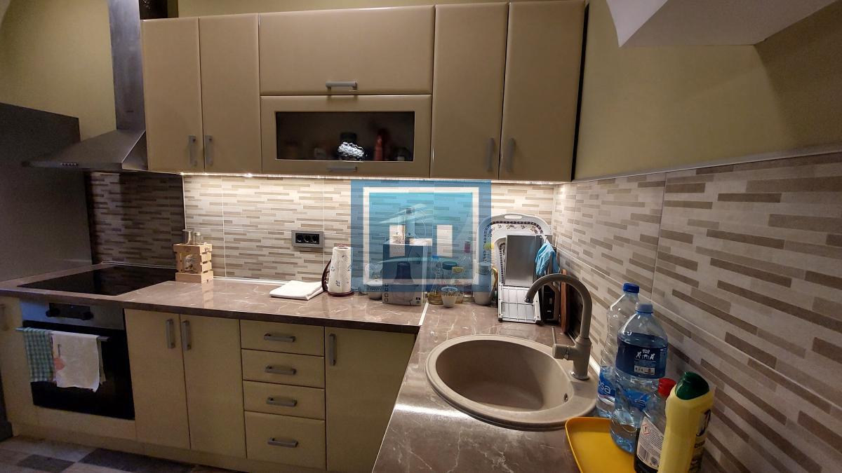 Moderno uređen stan 55 m² u Resavici – kompletno namešten, bez dodatnih ulaganja