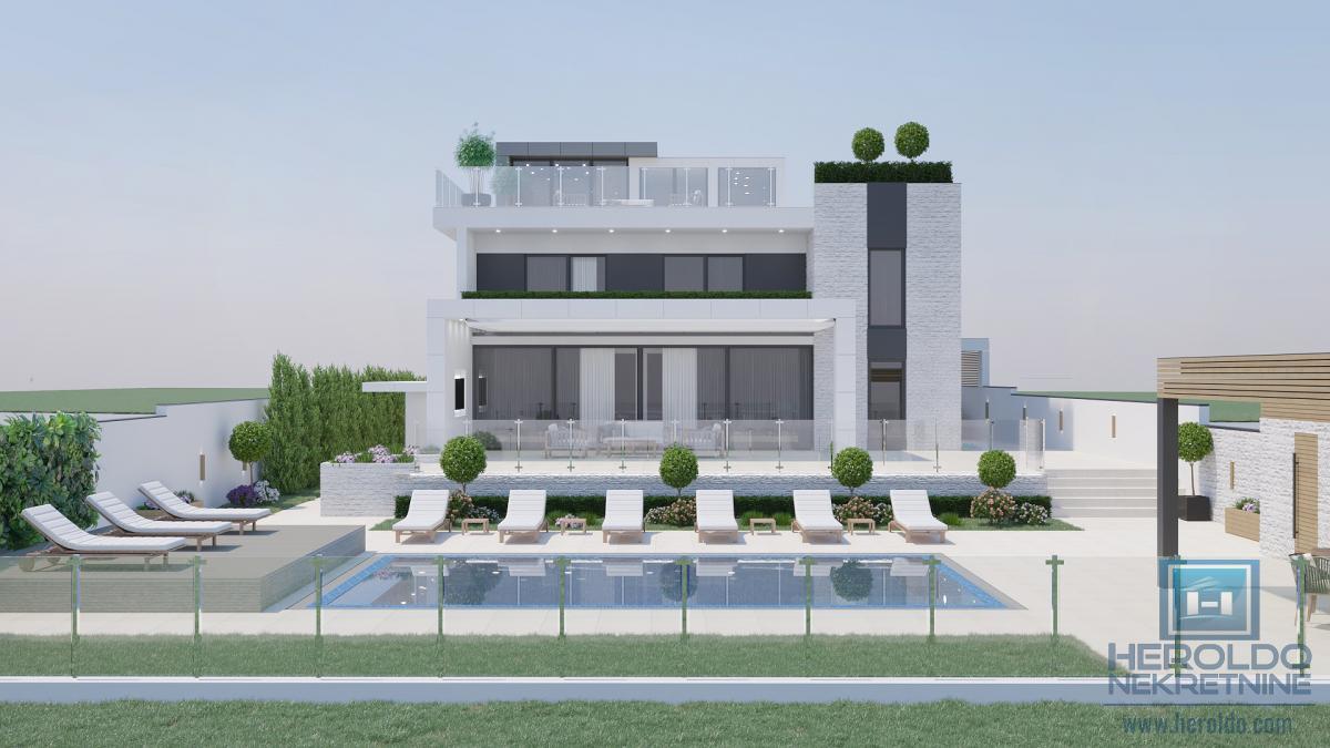 Prodaja – porodična spratna kuća na Budžinom brdu