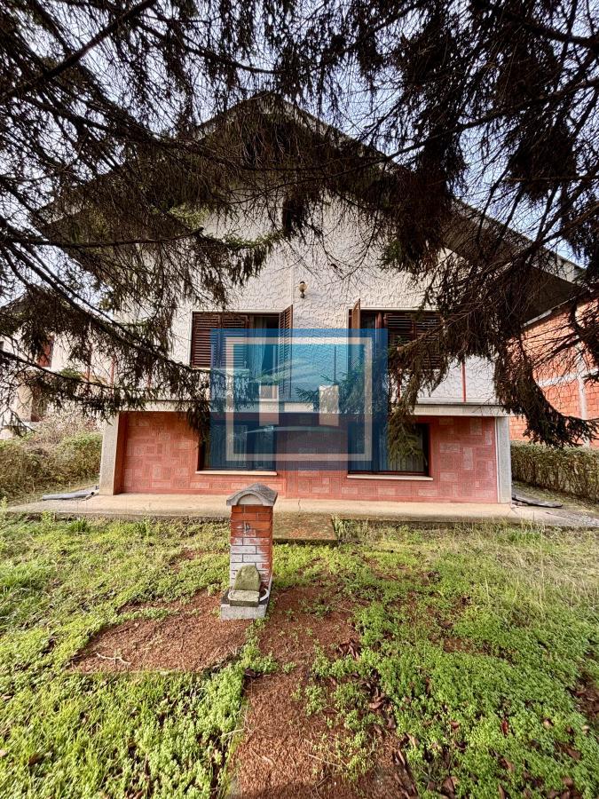 Povoljna šestosobna kuća na Budžinom brdu