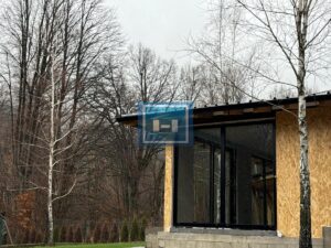 Jedinstvena kuća uz Resavsku pećinu – prirodni luksuz u srcu budućeg Nacionalnog parka!
