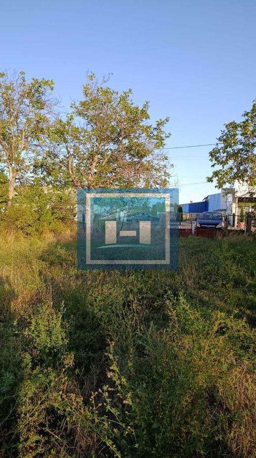 Velika parcela na Ribarskom putu