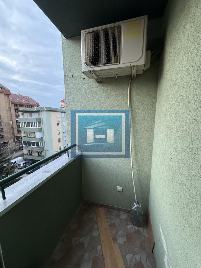 Stan u centru grada !!! Odlična ponuda