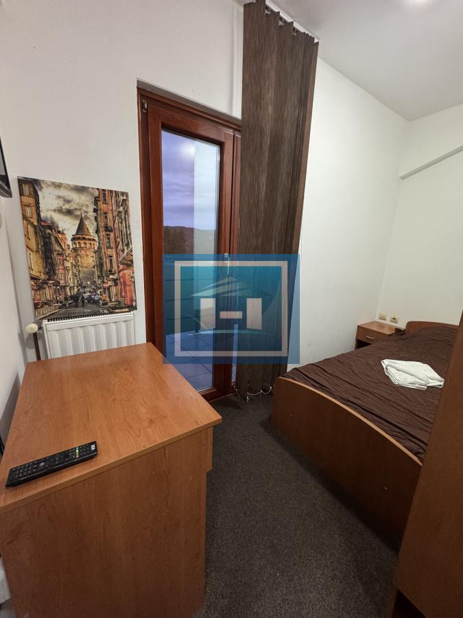 Na prodaju hotel od 1560m2 uu centru Despotovca