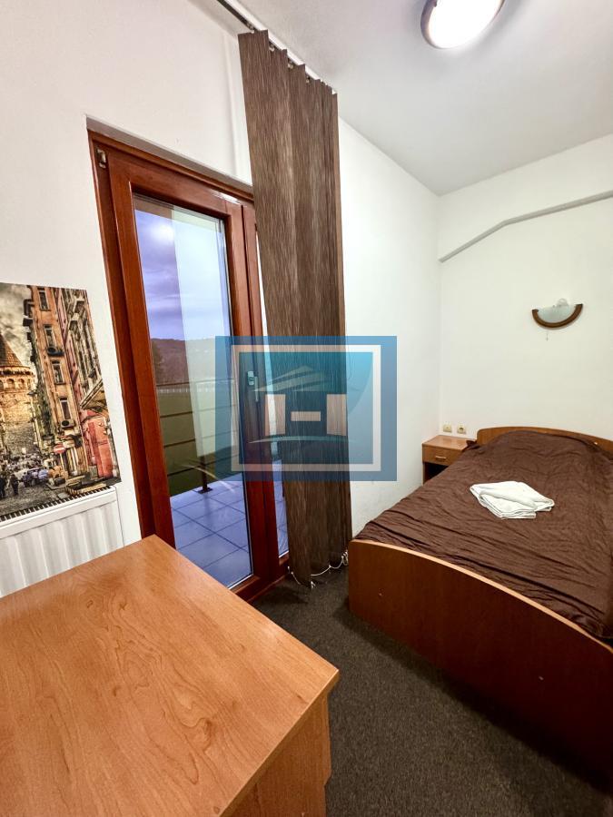 Na prodaju hotel od 1560m2 uu centru Despotovca