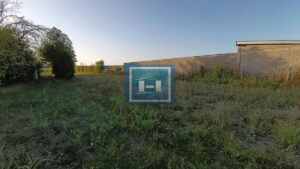 Velika parcela na Ribarskom putu