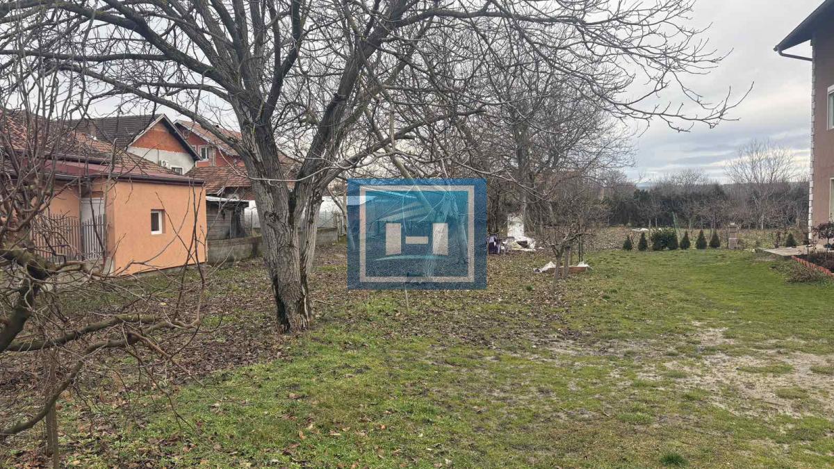 Na prodaju plac – gradsko građevinsko zemljište