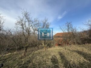 Novoozidani objekat kuća tri 3 etaže u Đurđevom brdu