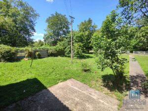 Prelepa parcela od 70 ari sa objektom u selu Lovci