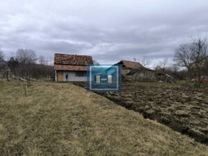 NA PRODAJU VIKENDICA – 150 m OD VELIKE MORAVE – PLAC 15,62 ARI