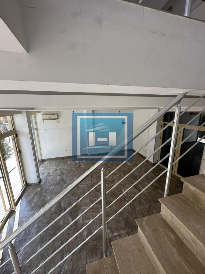 Prodaja poslovnog prostora u centru