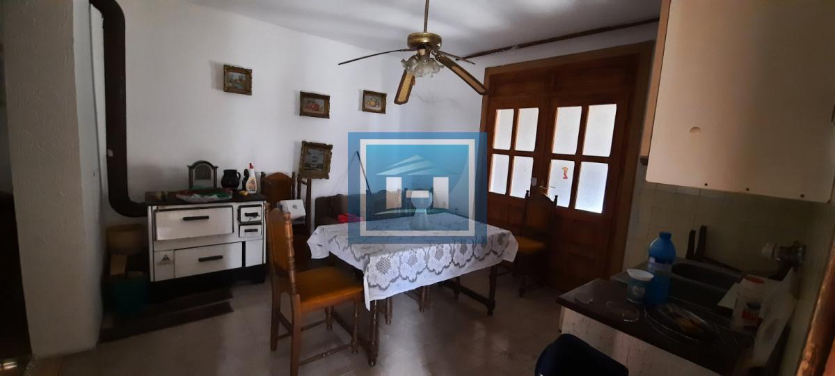 Prostrana seoska kuća u Majuru