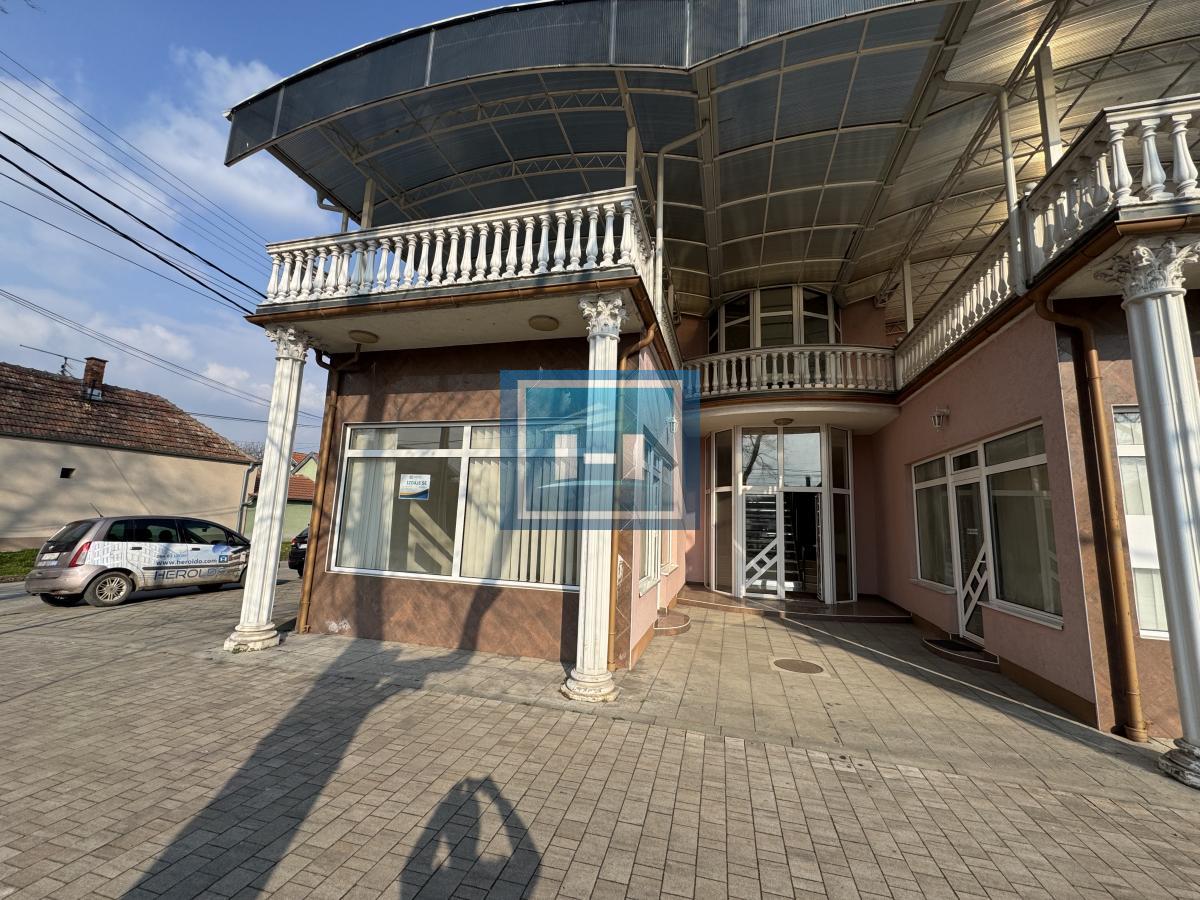 sređen lokal u glavnoj ulici