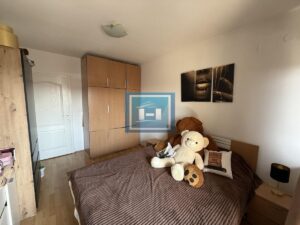 Na prodaju trosoban stan sa garažom i privatnom teretanom odlična lokacija u Jagodini