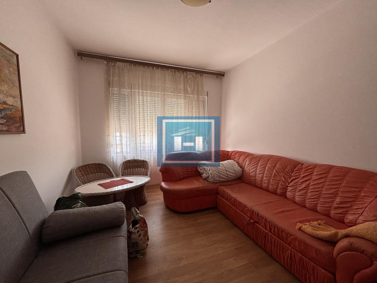 PRILIKA KOJA SE NE PROPUŠTA! Kuća na ODLIČNOJ lokaciji – idealna za stanovanje i investiciju!