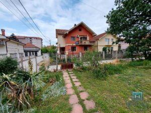 Manja kuća kod Akva Parka