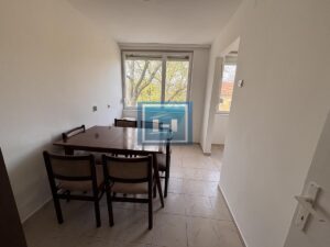 Dvosoban stan 2. sprat, Kajsijar, postoji mogućnost kupovine na kredit