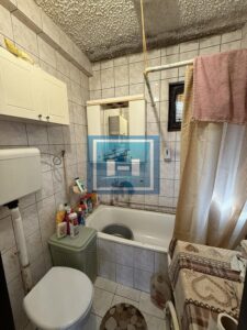 Na prodaju porodična kuća sa pomoćnim objektom – mirna lokacija, odličan potencijal