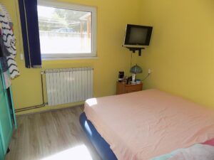 Kuća sa letnjikovcem u dvorištu