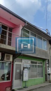 Stambeno-poslovni objekat u centru Rekovca po ceni 300eur/m2