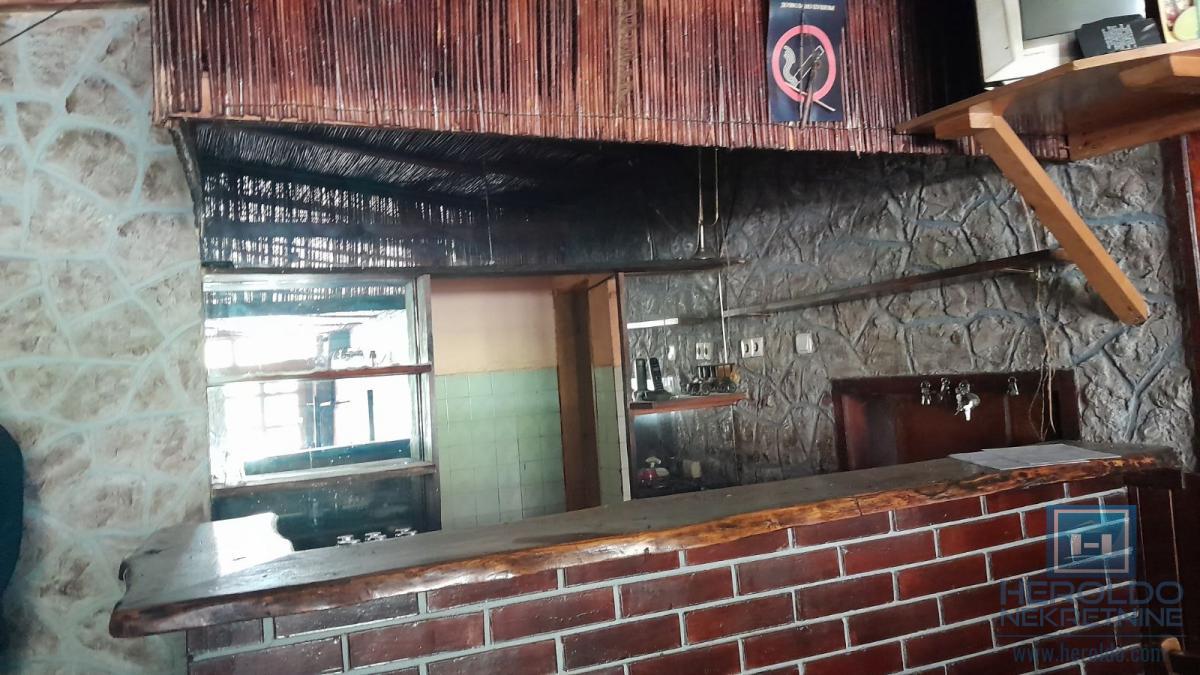 Ugostiteljski kompleks – nekadašnja diskoteka Hula Hula