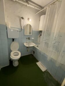 Stan u mirnom delu grada-izuzetno povoljan